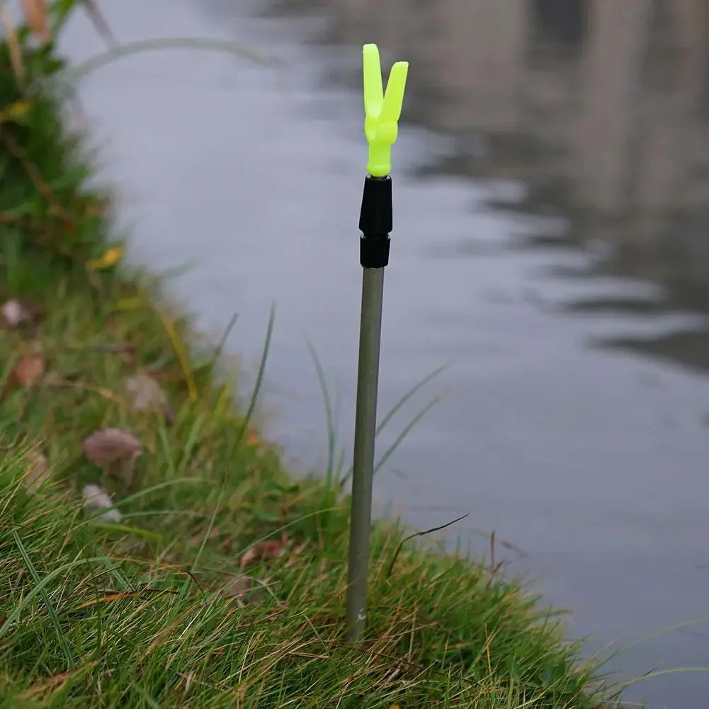 Retractable Fishing Rod Stand