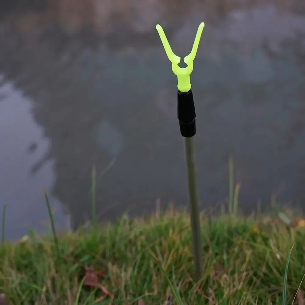 Retractable Fishing Rod Stand